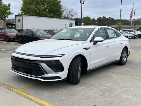 New 2026 Hyundai Sonata SE FWD image 5