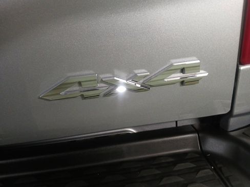 Used 2021 RAM 2500 Limited image 11