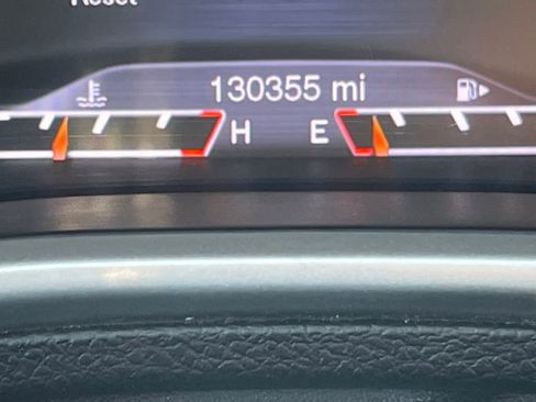 Used 2014 Jeep Cherokee Trailhawk w/ Comfort/Convenience Group AWD/4WD image 24