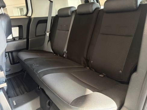 Used 2008 Toyota FJ Cruiser 4WD image 26