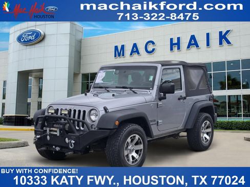 Used 2015 Jeep Wrangler Sport w/ Connectivity Group AWD/4WD image 1
