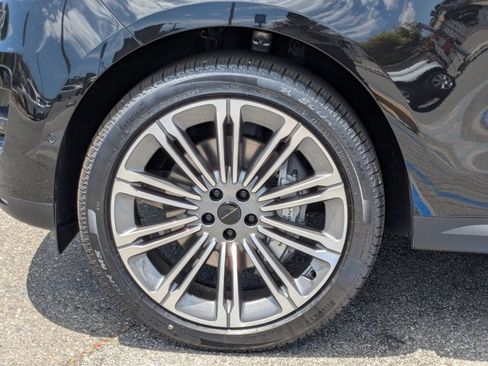 New 2026 Land Rover Range Rover Sport SE AWD/4WD image 10