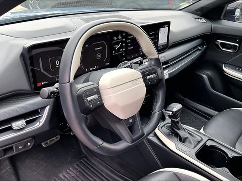 Used 2025 Kia K4 GT-Line Turbo image 18