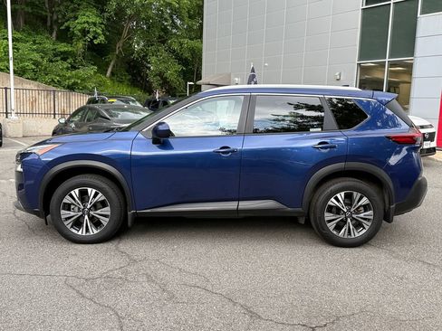 Used 2023 Nissan Rogue SV w/ SV Premium B Package AWD/4WD image 3