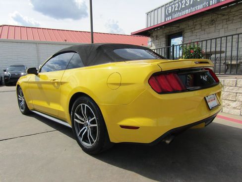 Used 2015 Ford Mustang Premium RWD image 4