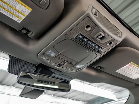 Used 2019 Ford F250 Lariat w/ Lariat Ultimate Package image 23