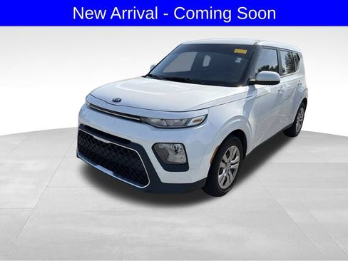 Used 2021 Kia Soul LX FWD image 2
