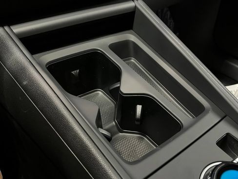 New 2026 Volkswagen Tiguan SE R-Line AWD/4WD image 13