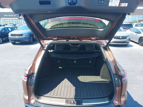 Used 2025 Toyota Crown Signia image 28