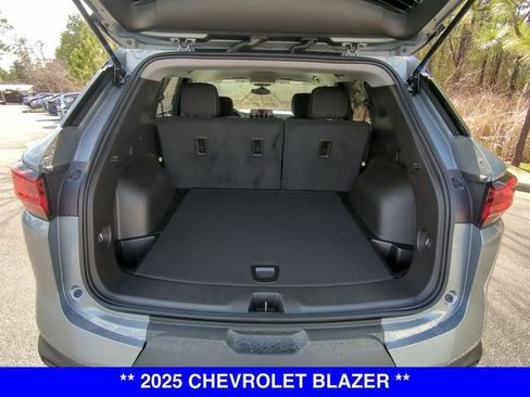 New 2025 Chevrolet Blazer LT image 39