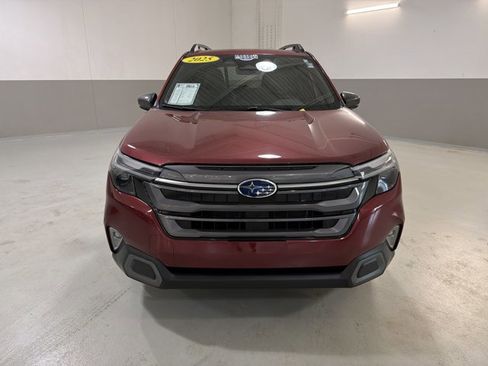 Used 2025 Subaru Forester Limited image 2