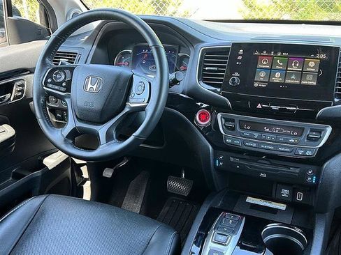 Used 2019 Honda Pilot Elite image 43