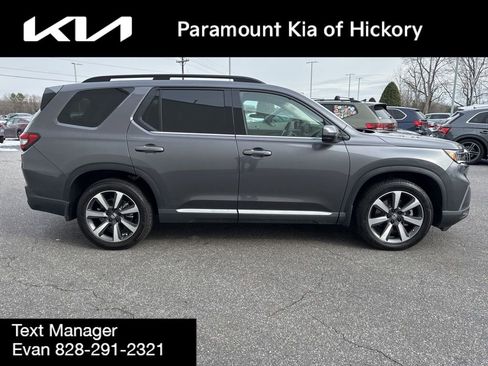 Used 2025 Honda Pilot Elite image 8