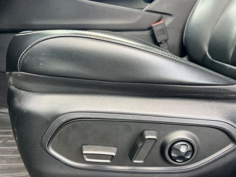 Used 2021 Jeep Grand Cherokee L Limited image 13