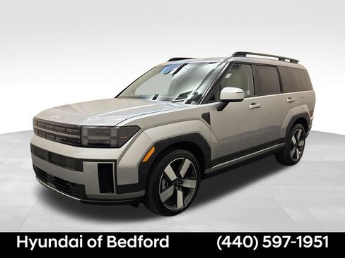 Used 2025 Hyundai Santa Fe Limited AWD/4WD image 1