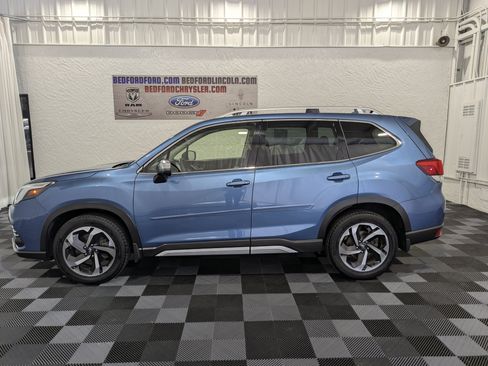 Used 2022 Subaru Forester Touring w/ Popular Package #3 AWD/4WD image 2