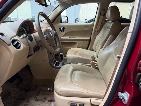 Used 2006 Chevrolet HHR LT w/ Preferred Equipment Group FWD image 11