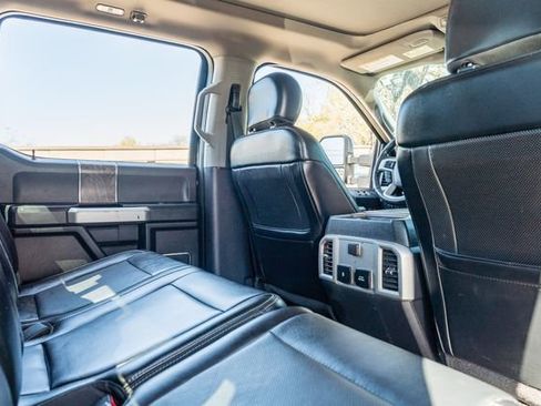Used 2019 Ford F250 Lariat w/ Lariat Ultimate Package image 40