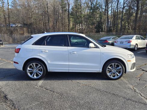 Used 2018 Audi Q3 2.0T Premium w/ Convenience Package image 6