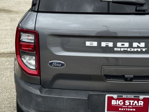 Used 2023 Ford Bronco Sport Outer Banks w/ Tech Package AWD/4WD image 11