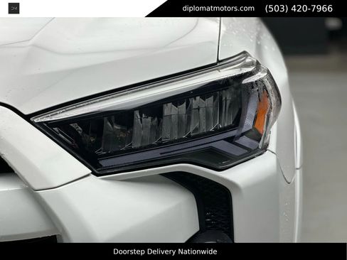 Used 2020 Toyota 4Runner TRD Off-Road image 13