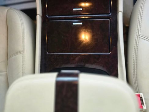 Used 2007 Cadillac Escalade AWD w/ Information Package image 13