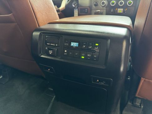 Used 2016 Toyota Sequoia Platinum image 51