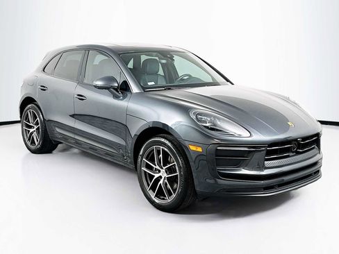 Used 2025 Porsche Macan image 7