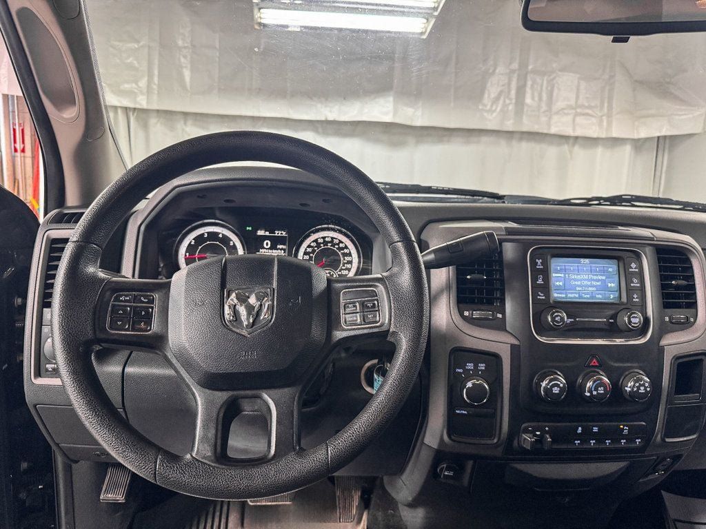 Used 2016 RAM 2500 Tradesman w/ Chrome Appearance Group AWD/4WD image 10