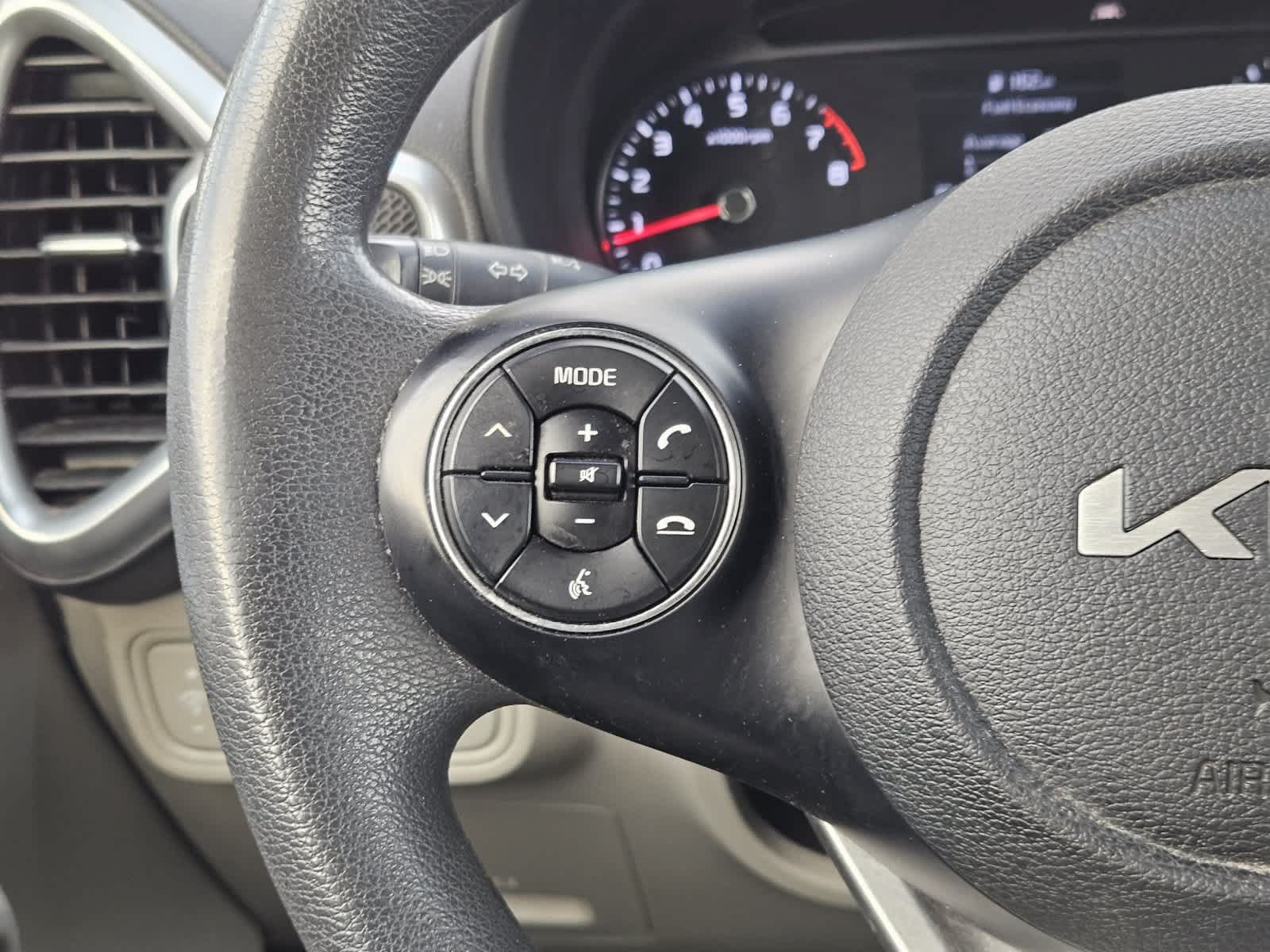 Used 2022 Kia Soul LX w/ Technology Package FWD image 24