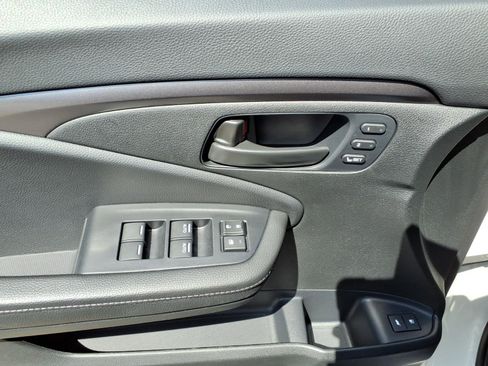 Certified 2024 Honda Passport EX-L image 14