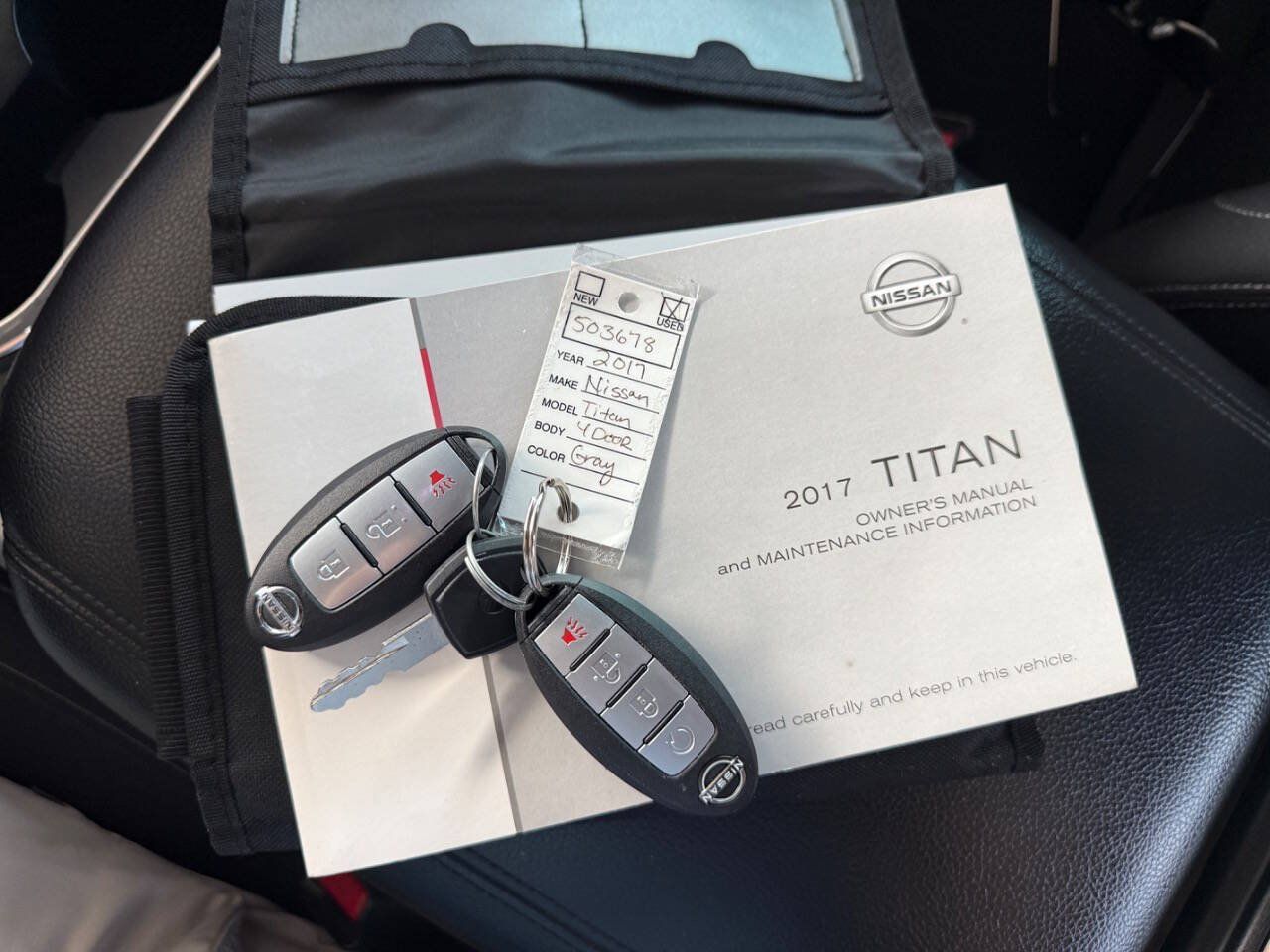 Used 2017 Nissan Titan SV AWD/4WD image 29