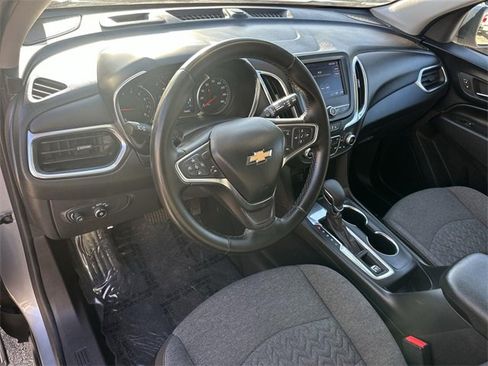 Used 2024 Chevrolet Equinox LT image 9
