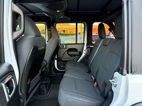 New 2026 Jeep Wrangler Unlimited Rubicon AWD/4WD image 27