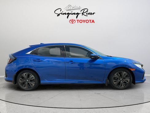 Used 2018 Honda Civic EX image 8