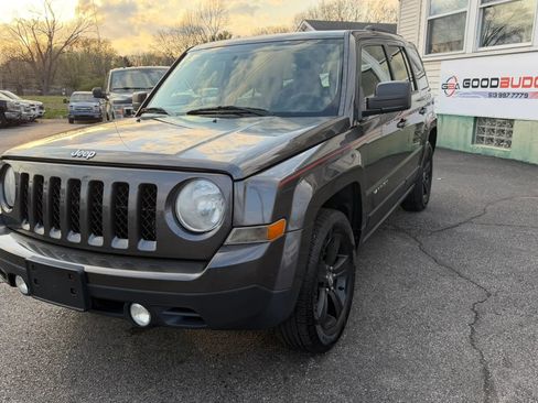 Used 2014 Jeep Patriot Sport w/ Power Value Group image 1