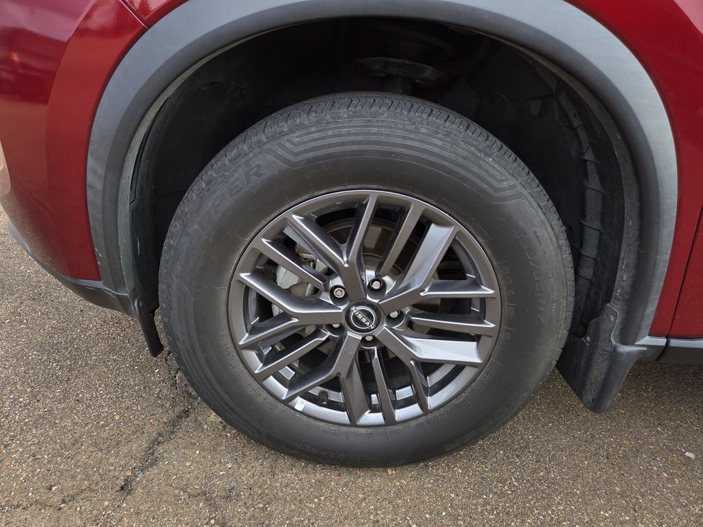 Used 2023 Nissan Rogue S AWD/4WD image 4