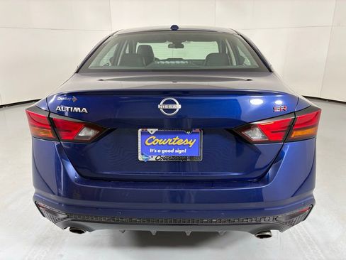 Used 2023 Nissan Altima 2.5 SR FWD image 7