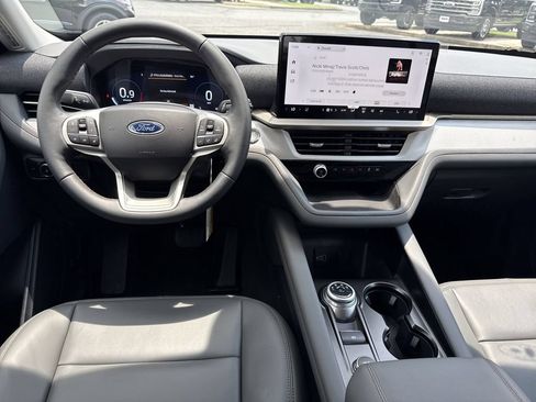 New 2026 Ford Explorer Active w/ Active Comfort Package RWD image 24