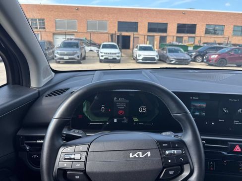 Used 2026 Kia Sportage LX AWD/4WD image 33
