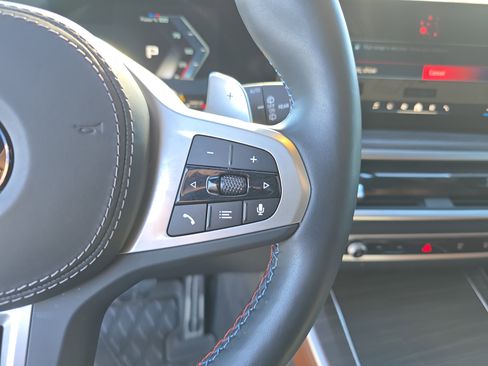 Used 2024 BMW X5 M60i w/ Executive Package image 33