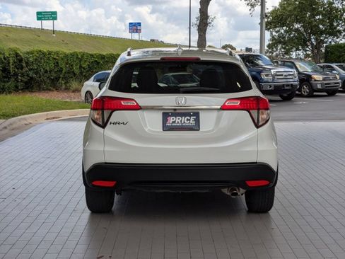 Used 2022 Honda HR-V EX image 7