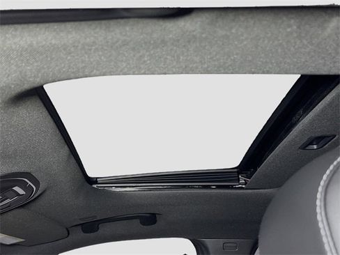 New 2025 Jeep Grand Cherokee L Altitude image 25