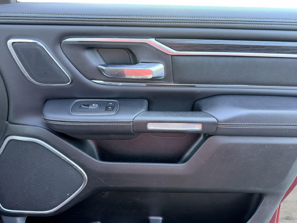 Used 2023 RAM 1500 Laramie AWD/4WD image 14