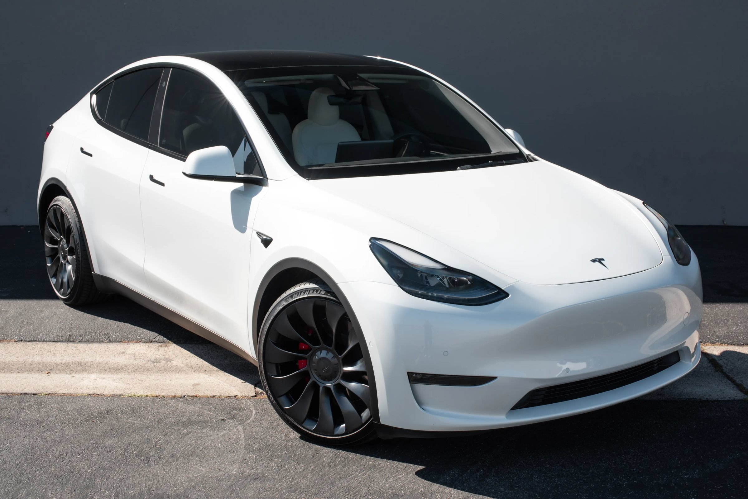 Used 2022 Tesla Model Y Performance AWD/4WD image 6