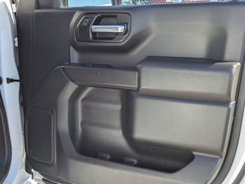 Used 2021 Chevrolet Silverado 1500 Custom Trail Boss w/ LPO, Dark Essentials Package image 27