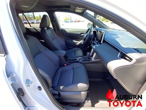 Used 2025 Toyota Corolla Cross AWD Hybrid w/ Convenience Package image 14