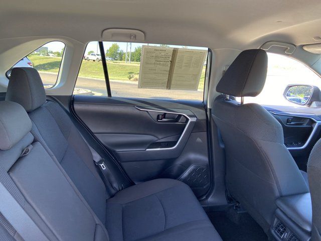 Used 2025 Toyota RAV4 LE AWD/4WD image 23