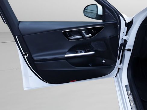 Used 2022 Mercedes-Benz C 300 4MATIC Sedan image 15