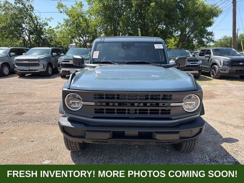 Used 2023 Ford Bronco 4-Door AWD/4WD image 2